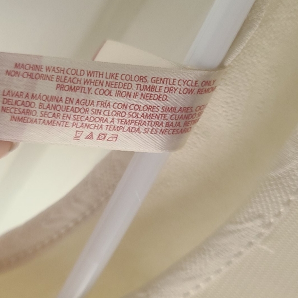 🏷3/$15🏷 Cream Cocktail Dress - Picture 5 of 5